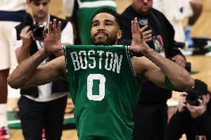 文班VS亚历山大！MVP前三在分区决赛打抢七 82年伯德J博士后首对